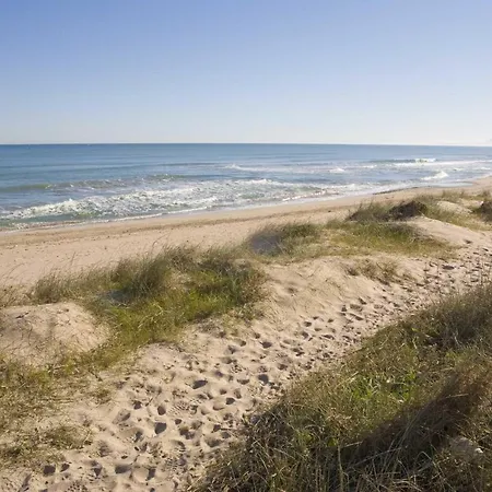 Apartment - - Sleeps 7 - Parking - Seafront *