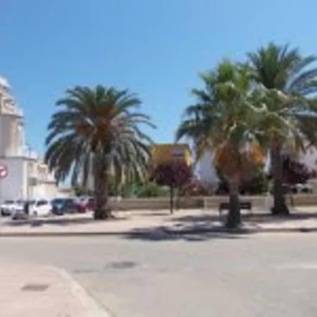 Apartment - - Sleeps 7 - Parking - Seafront Piles