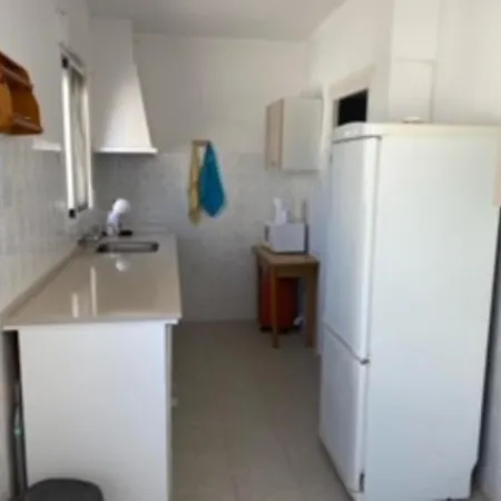 Apartment - - Sleeps 7 - Parking - Seafront *